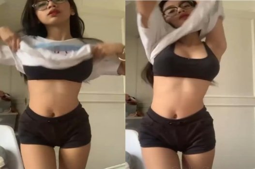 Khoái khi yêu cô nàng dâm đãng dáng ngon